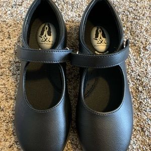 Hush Puppies - Size 2 - Black